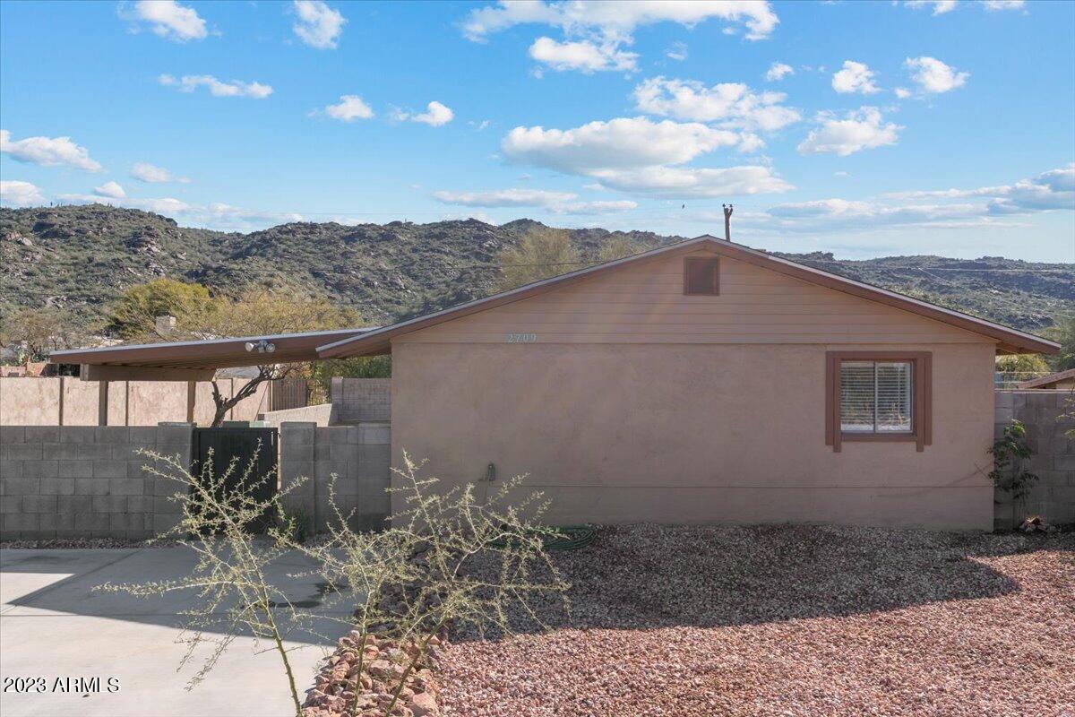 2709 E South Mountain Ave., Phoenix, AZ 85042