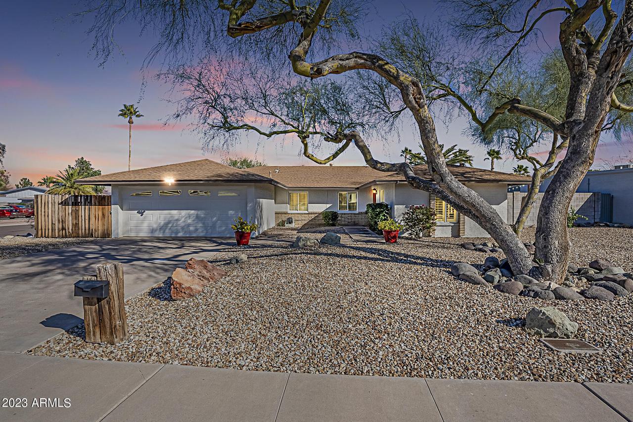 11819 N 29th Pl., Phoenix, AZ 85028