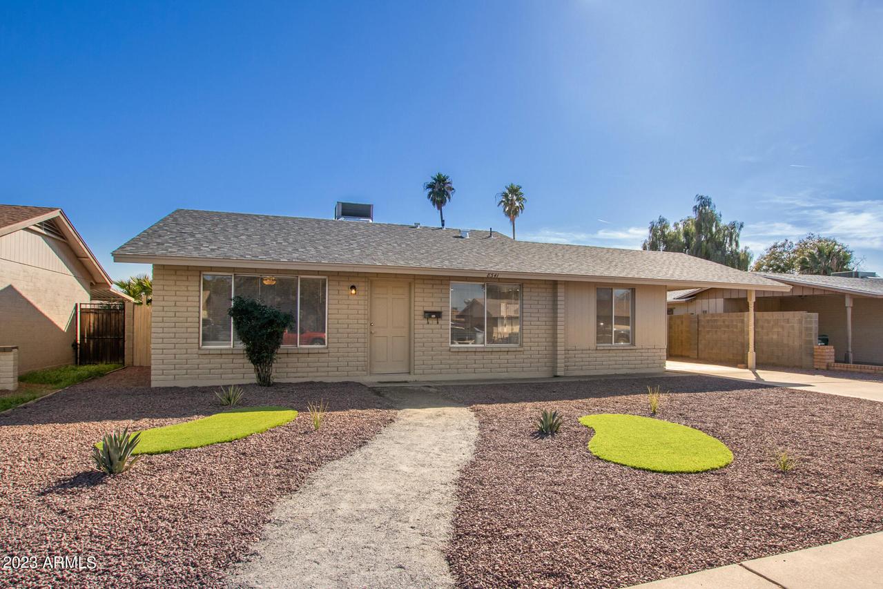 8341 W Turney Ave., Phoenix, AZ 85037
