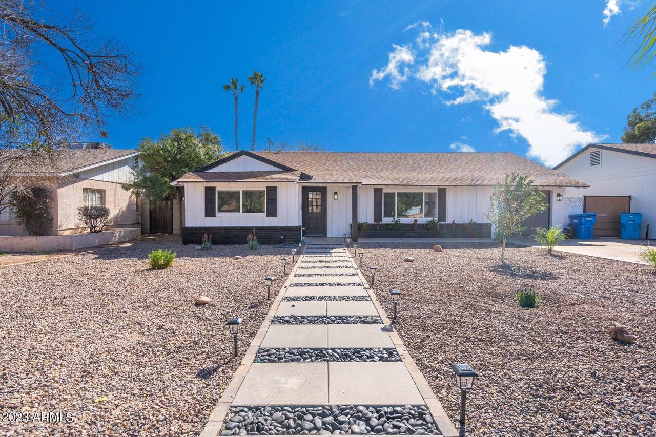 1725 W Mitchell Dr., Phoenix, AZ 85015