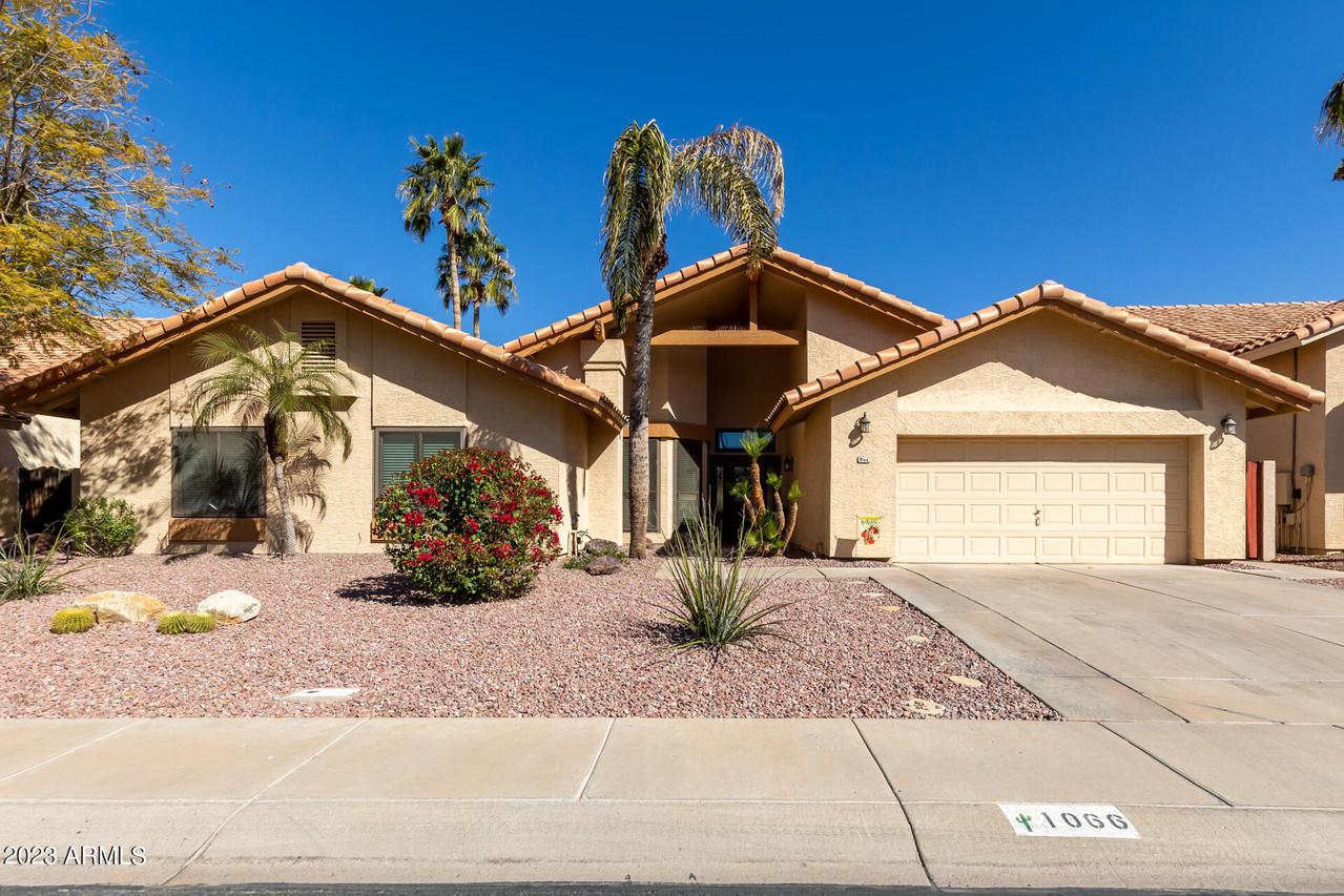 1066 W Peninsula Dr., Gilbert, AZ 85233