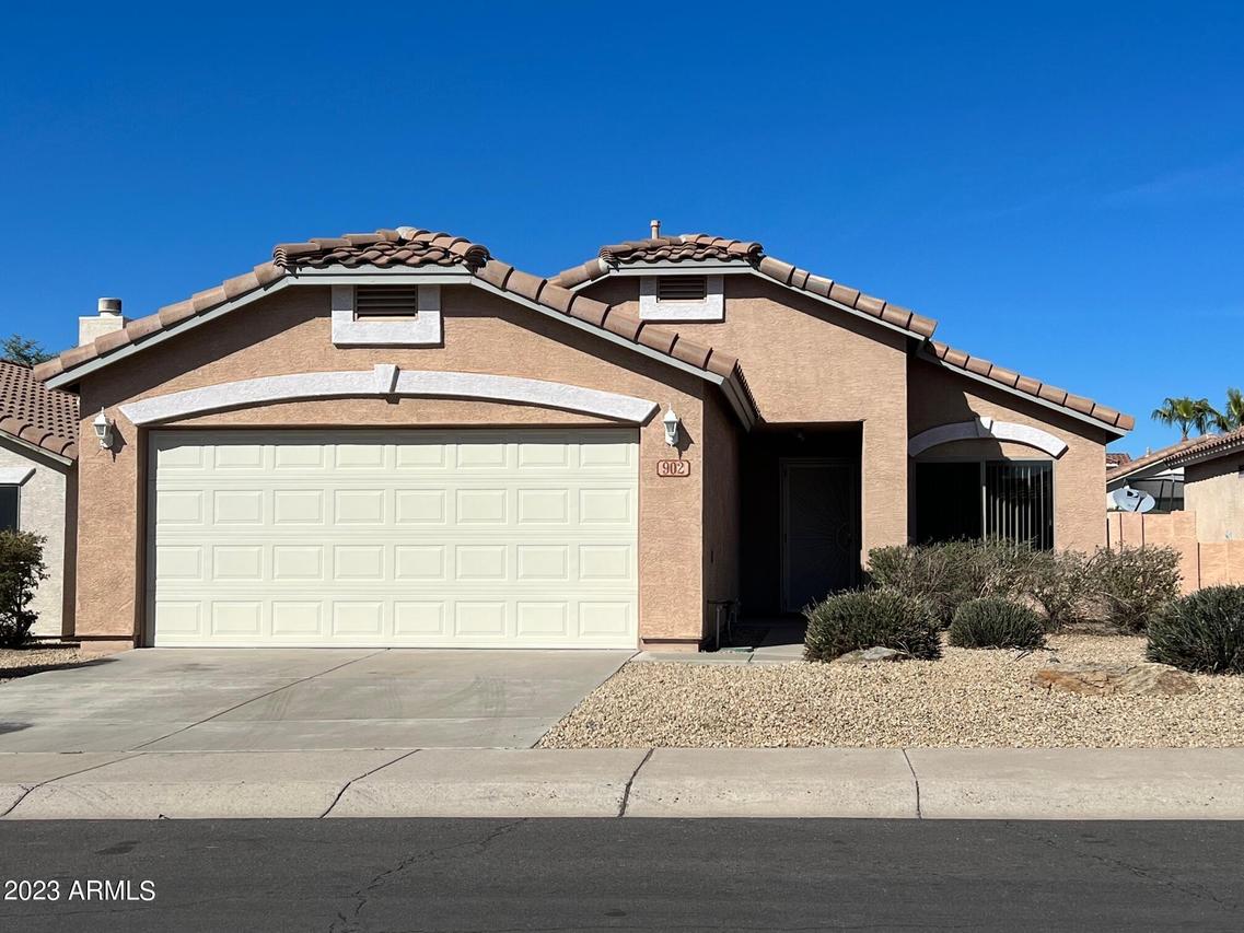 902 E Potter Dr., Phoenix, AZ 85024
