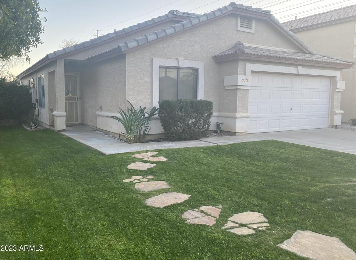 2017 E Saratoga St., Gilbert, AZ 85296