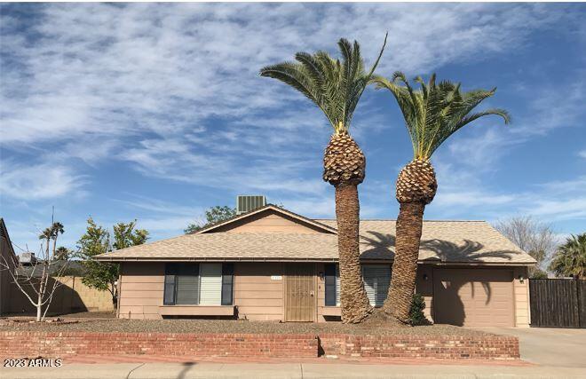 1326 W Rockwell Dr., Chandler, AZ 85224