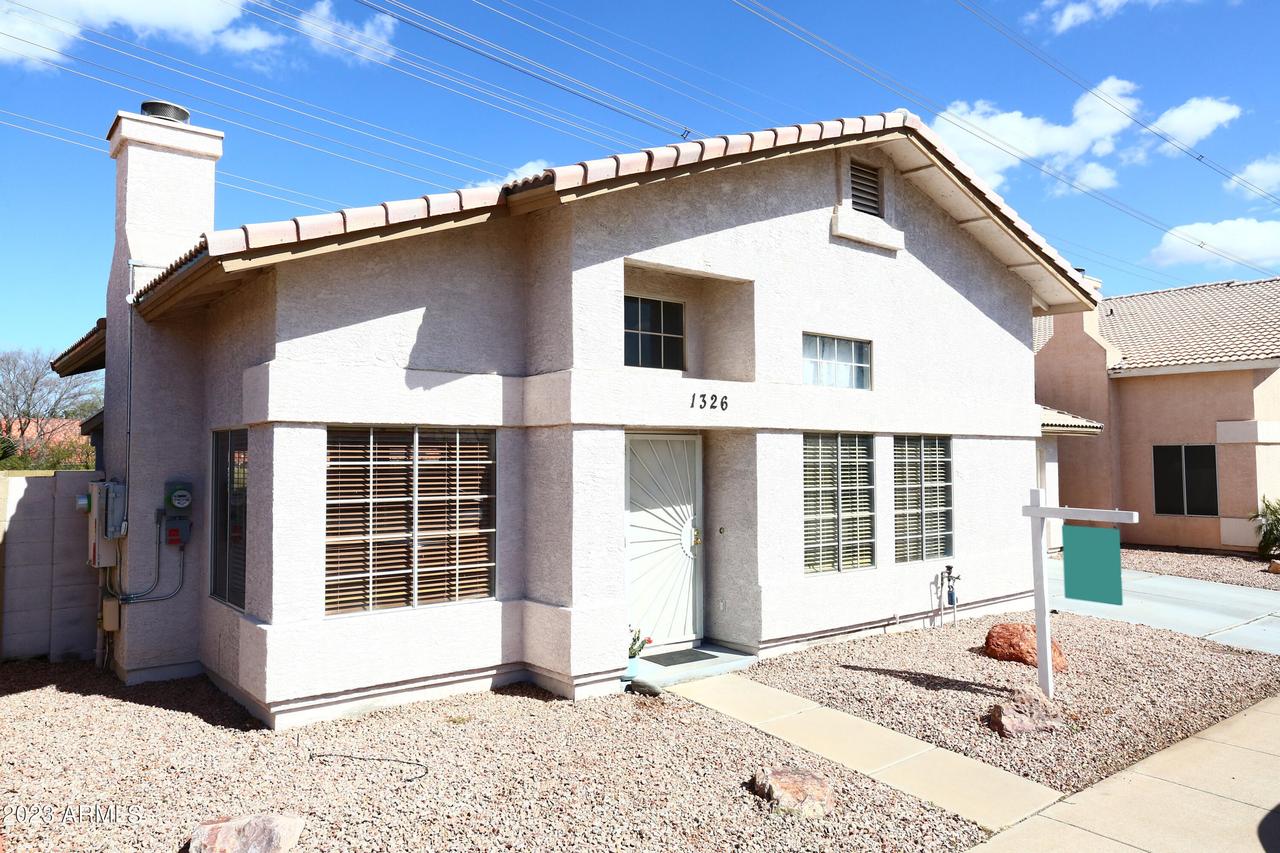 1326 E Hearne Way, Gilbert, AZ 85234