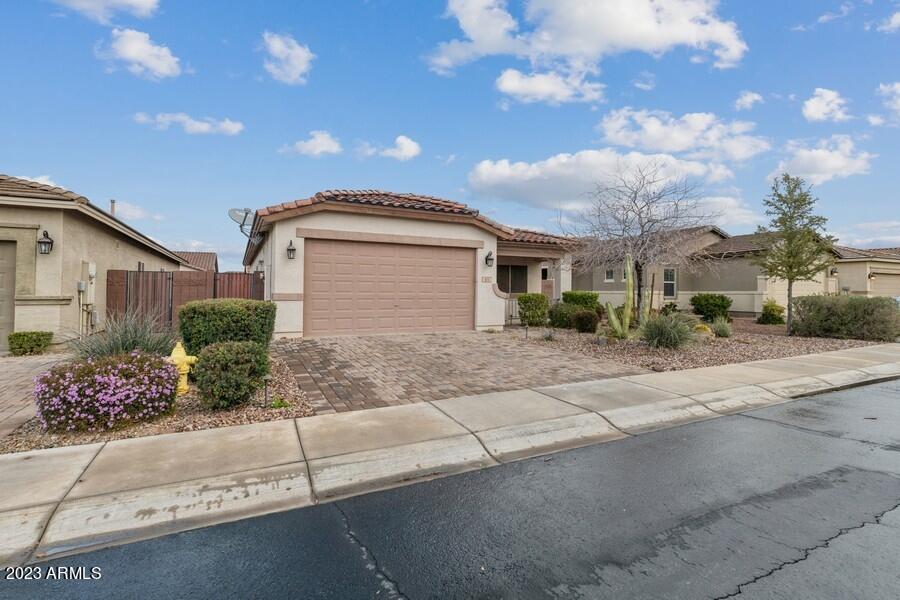 404 W Flame Tree Ave., San Tan Valley, AZ 85140