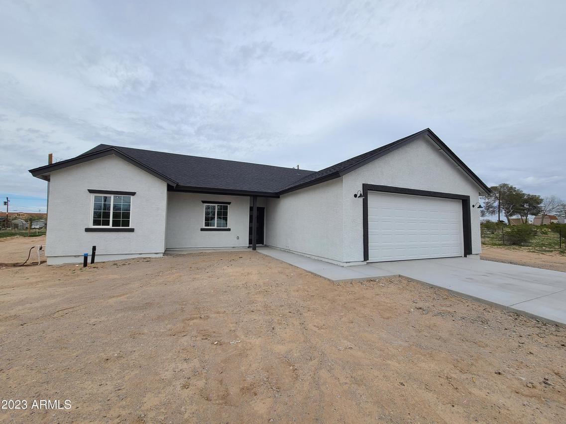 126 W Campbell Rd., Florence, AZ 85132