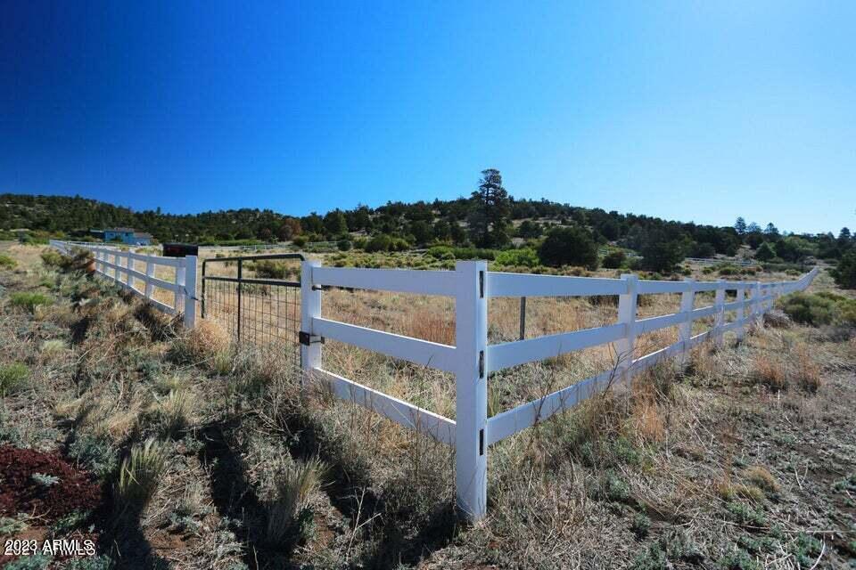 8037 Sleeping Dog Rd. #-, Flagstaff, AZ 86004