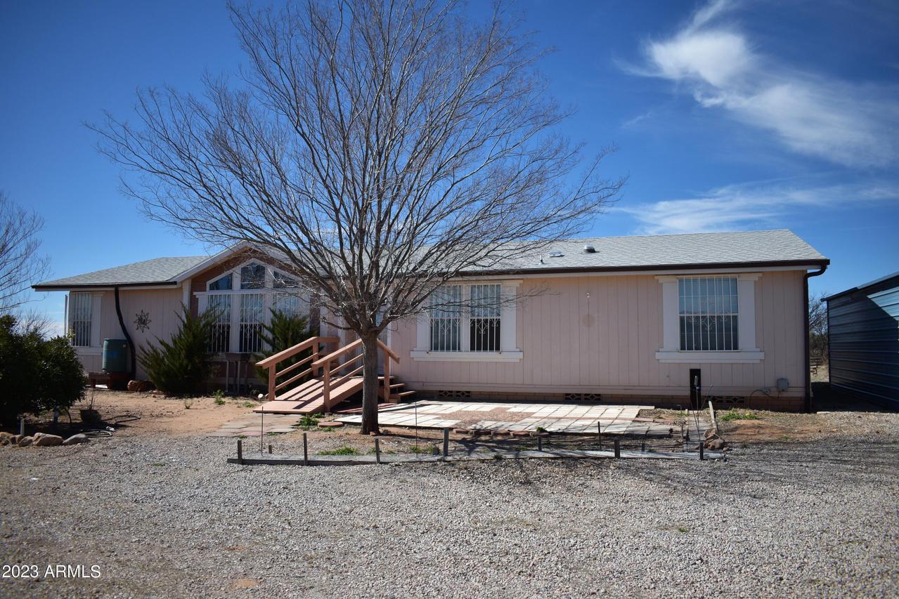 11288 S Logans Run, Hereford, AZ 85615