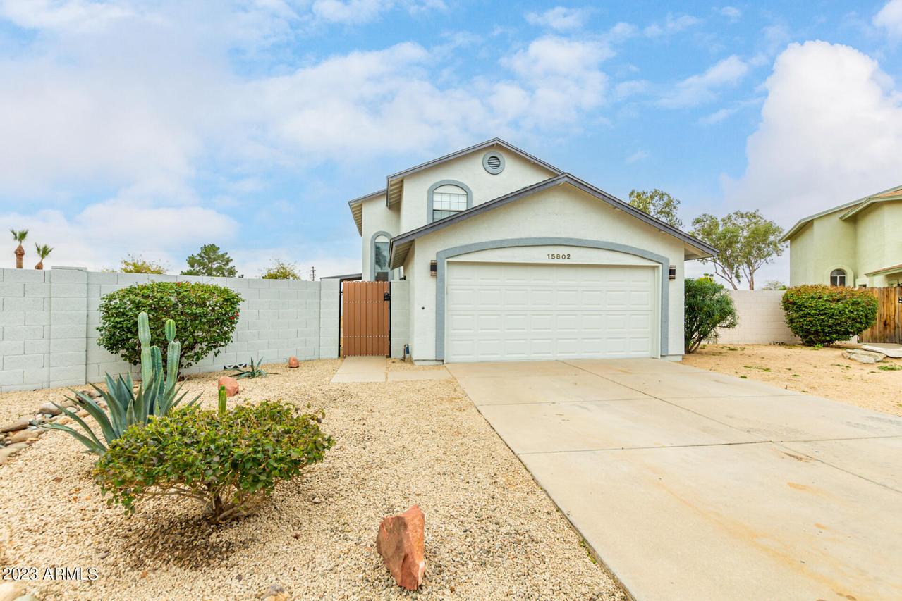 15802 N 38th Dr., Phoenix, AZ 85053