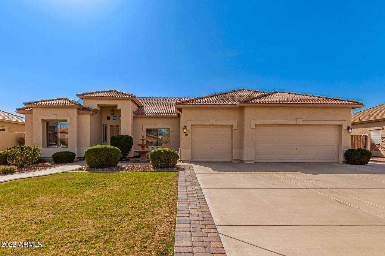 63 E Joseph Way, Gilbert, AZ 85295