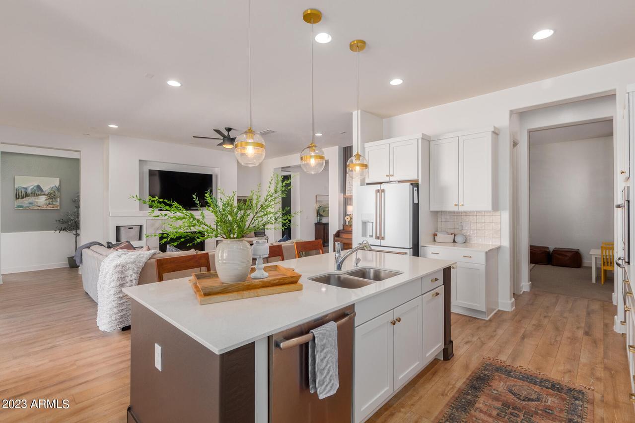 2850 E Killarney St., Gilbert, AZ 85298