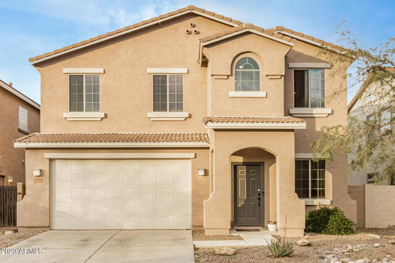 1138 E Coyote Creek Way, San Tan Valley, AZ 85143