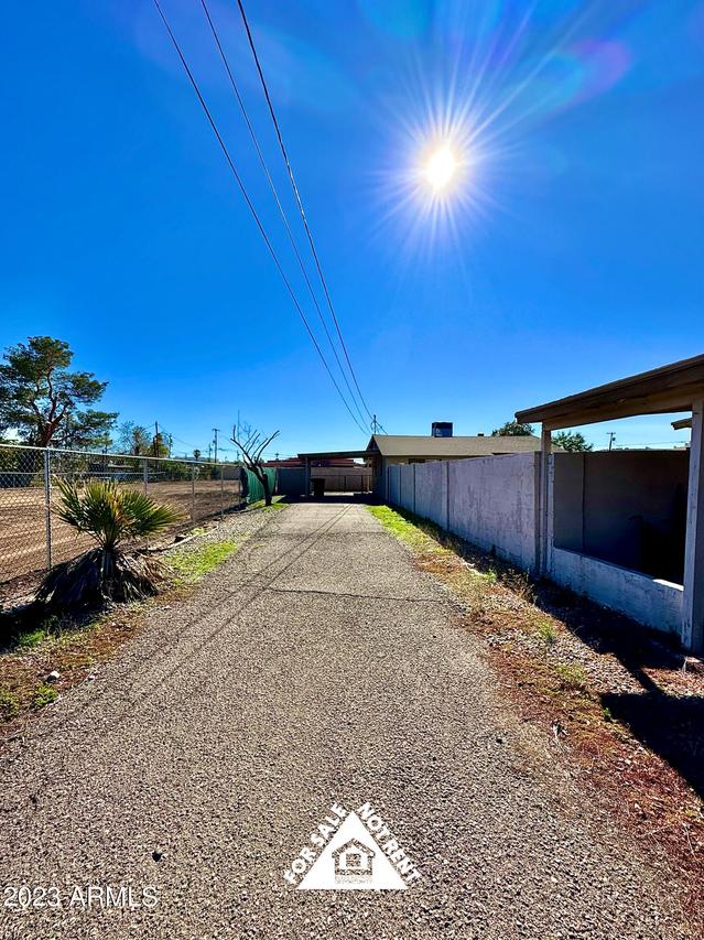 1961 E Don Carlos Ave., Tempe, AZ 85281