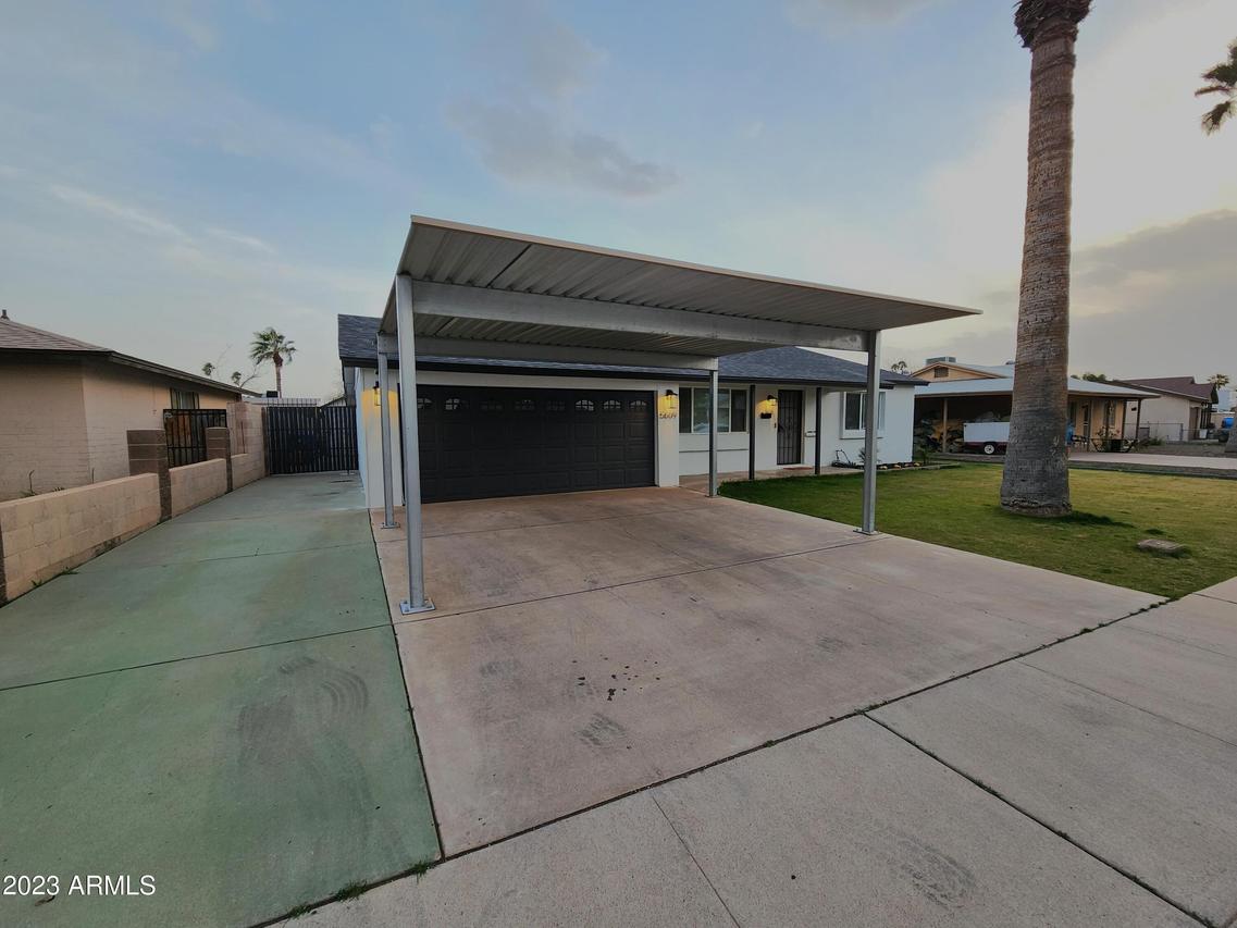 5609 W Holly St., Phoenix, AZ 85035