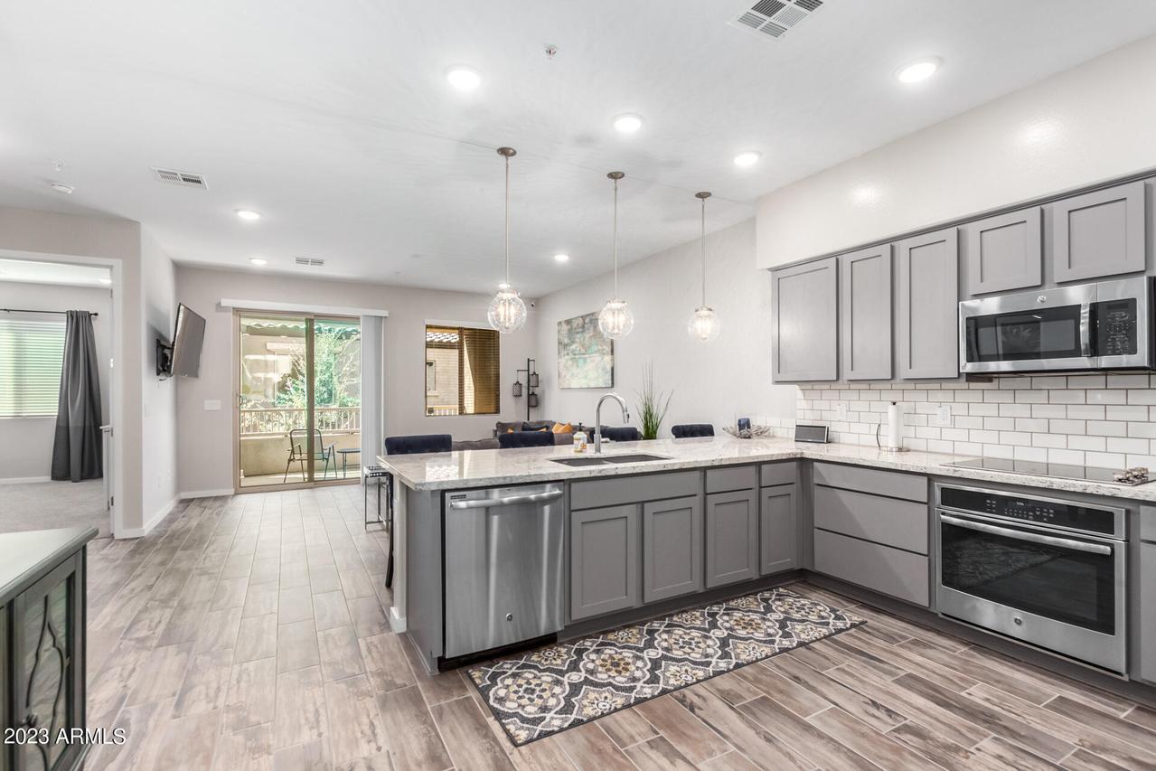 250 W Queen Creek Rd. #215, Chandler, AZ 85248