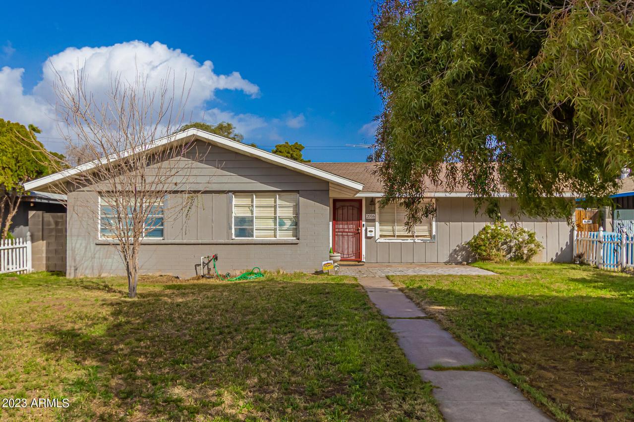 2016 W Virginia Ave., Phoenix, AZ 85009