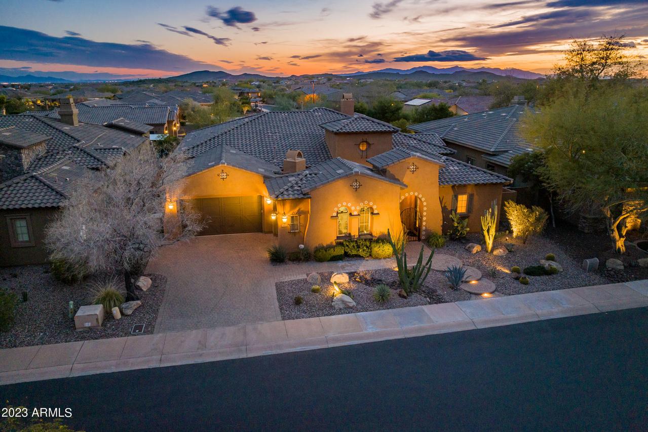 12845 W Oyer Ln., Peoria, AZ 85383