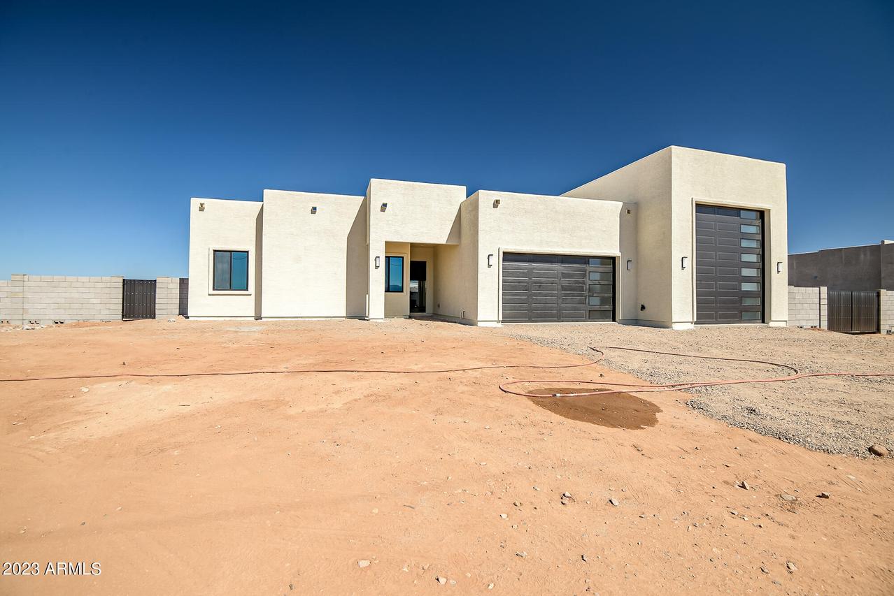 25140 W Montgomery Rd., Wittmann, AZ 85361