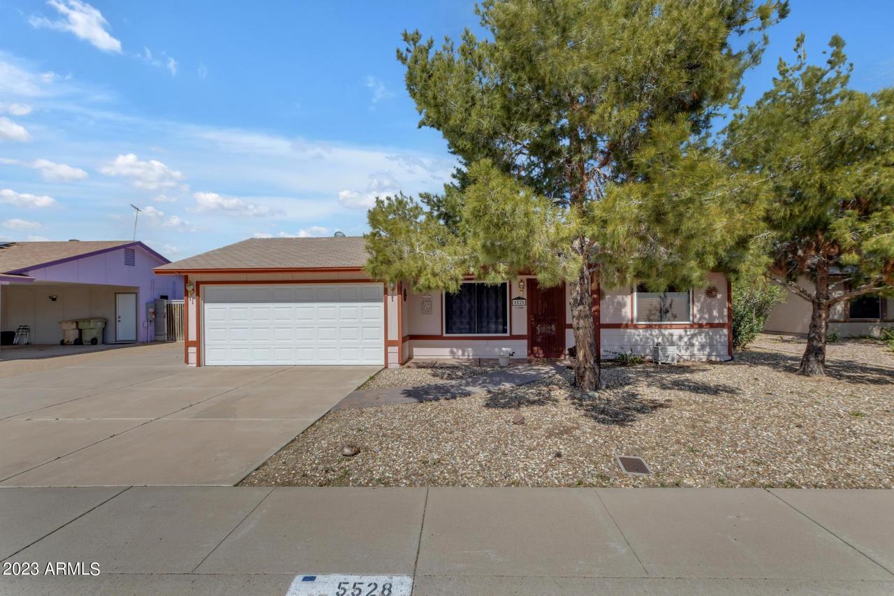 5528 W John Cabot Rd., Glendale, AZ 85308