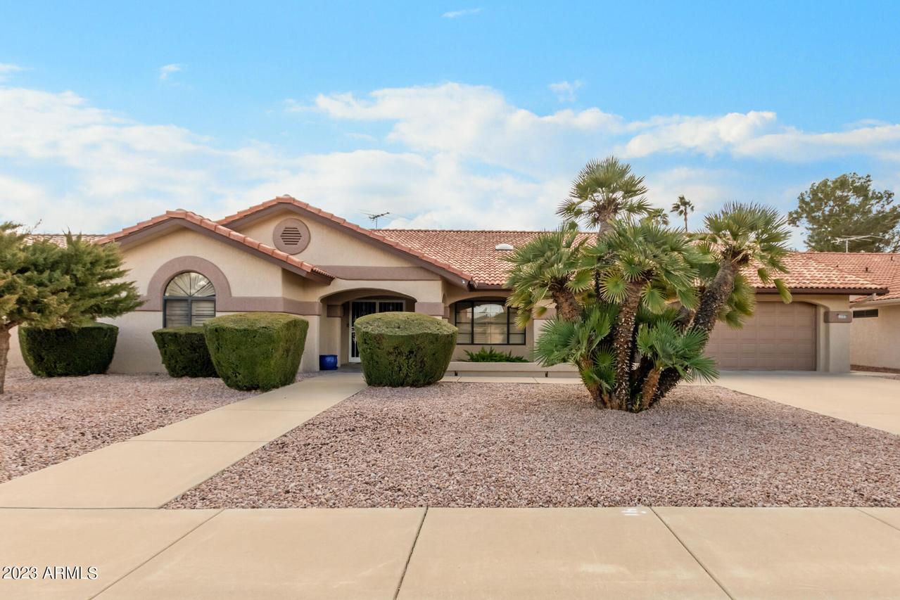 13707 W Gable Hill Dr., Sun City West, AZ 85375