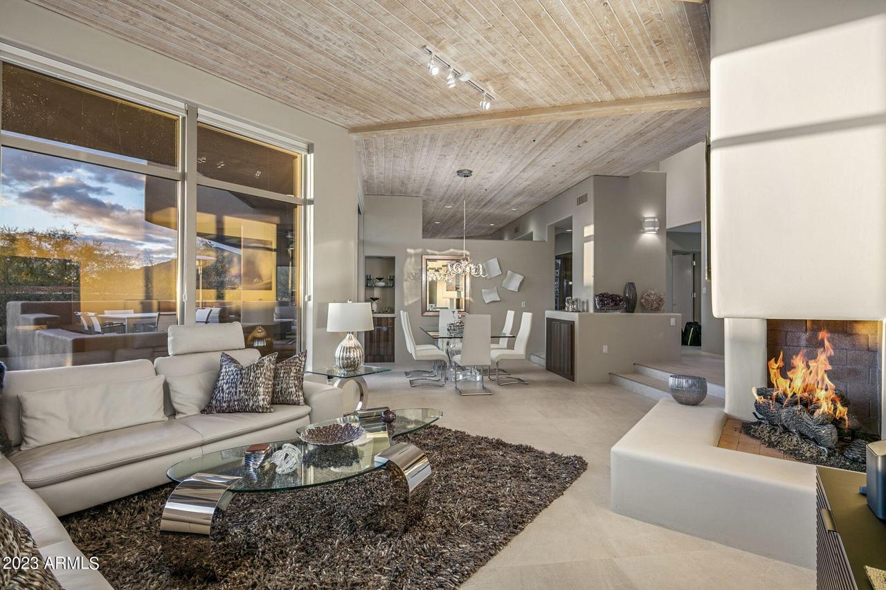 10525 E Honey Mesquite Dr., Scottsdale, AZ 85262