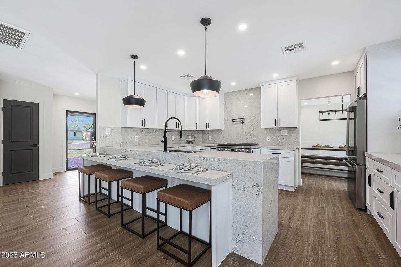 6615 N 13th St., Phoenix, AZ 85014