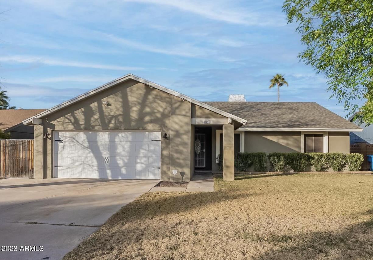 2634 E Louise Dr., Phoenix, AZ 85032