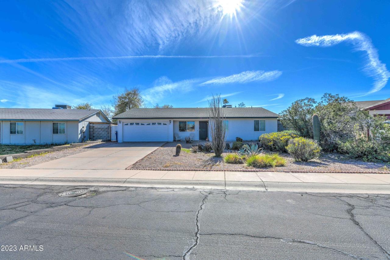 1017 W Oxford Dr., Tempe, AZ 85283