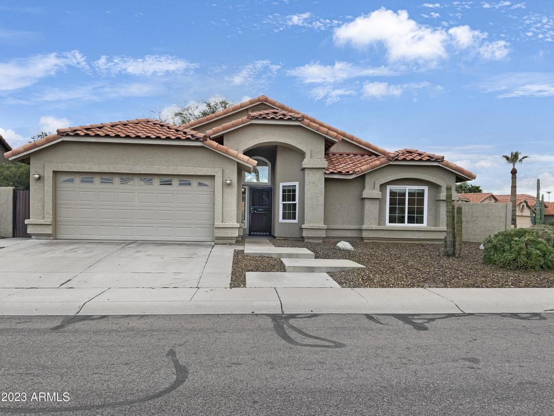 2301 E Desert Trumpet Rd., Phoenix, AZ 85048