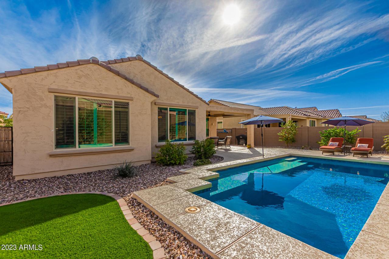 7744 W Noble Prairie Way, Florence, AZ 85132