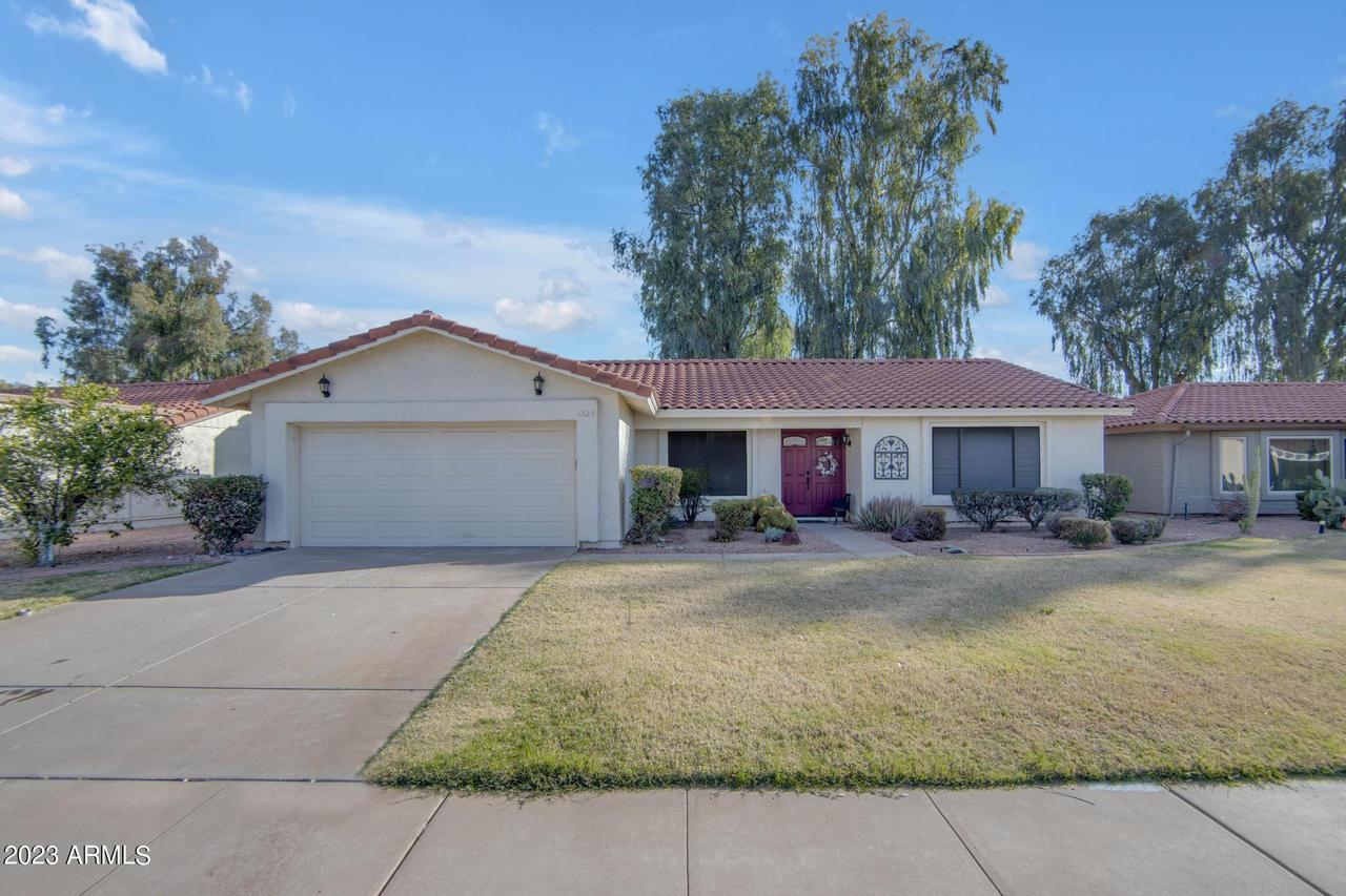 1325 Leisure World, Mesa, AZ 85206