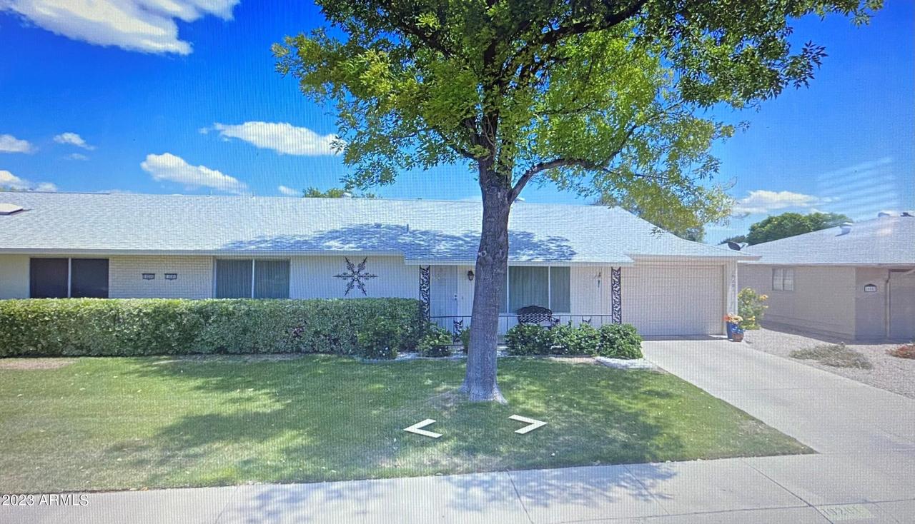 19201 N Signal Butte Cir., Sun City, AZ 85373