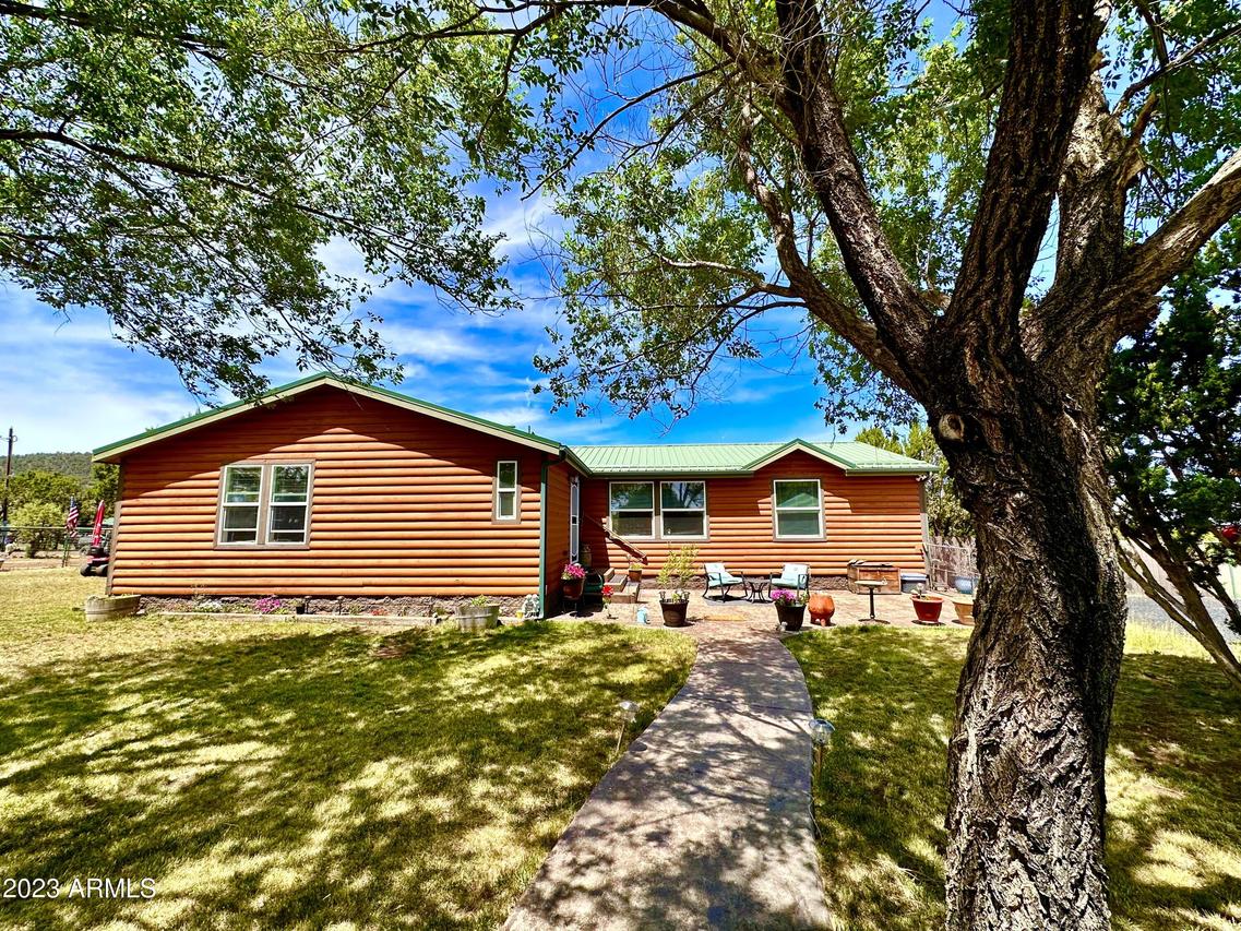 5 County Road 3147 Rd., Vernon, AZ 85940