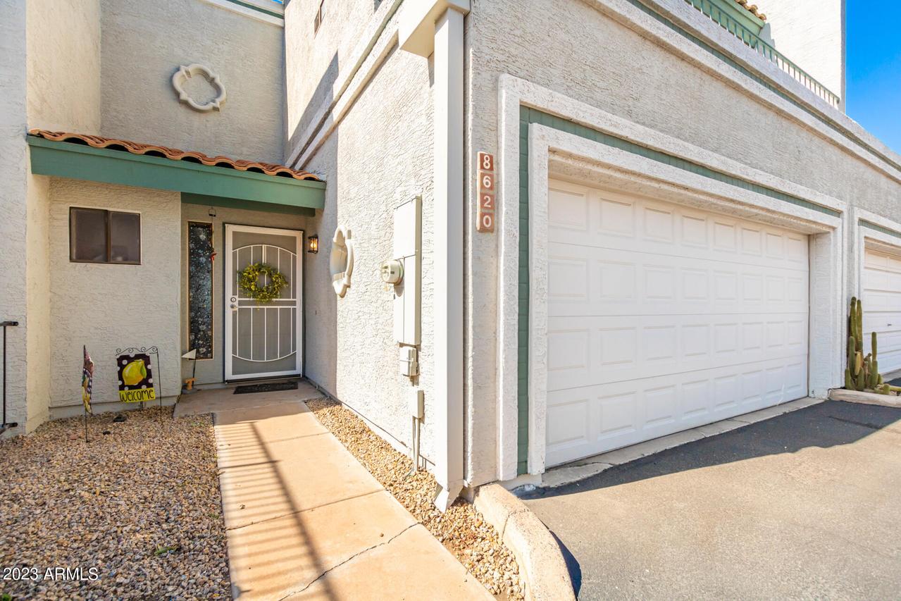 8620 N Shadow Ln., Peoria, AZ 85345