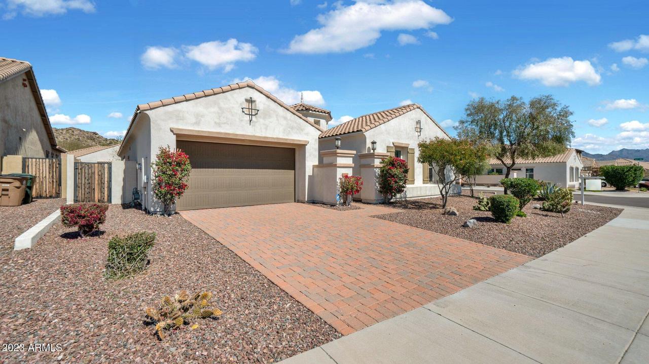 18308 W Thistle Landing Dr., Goodyear, AZ 85338