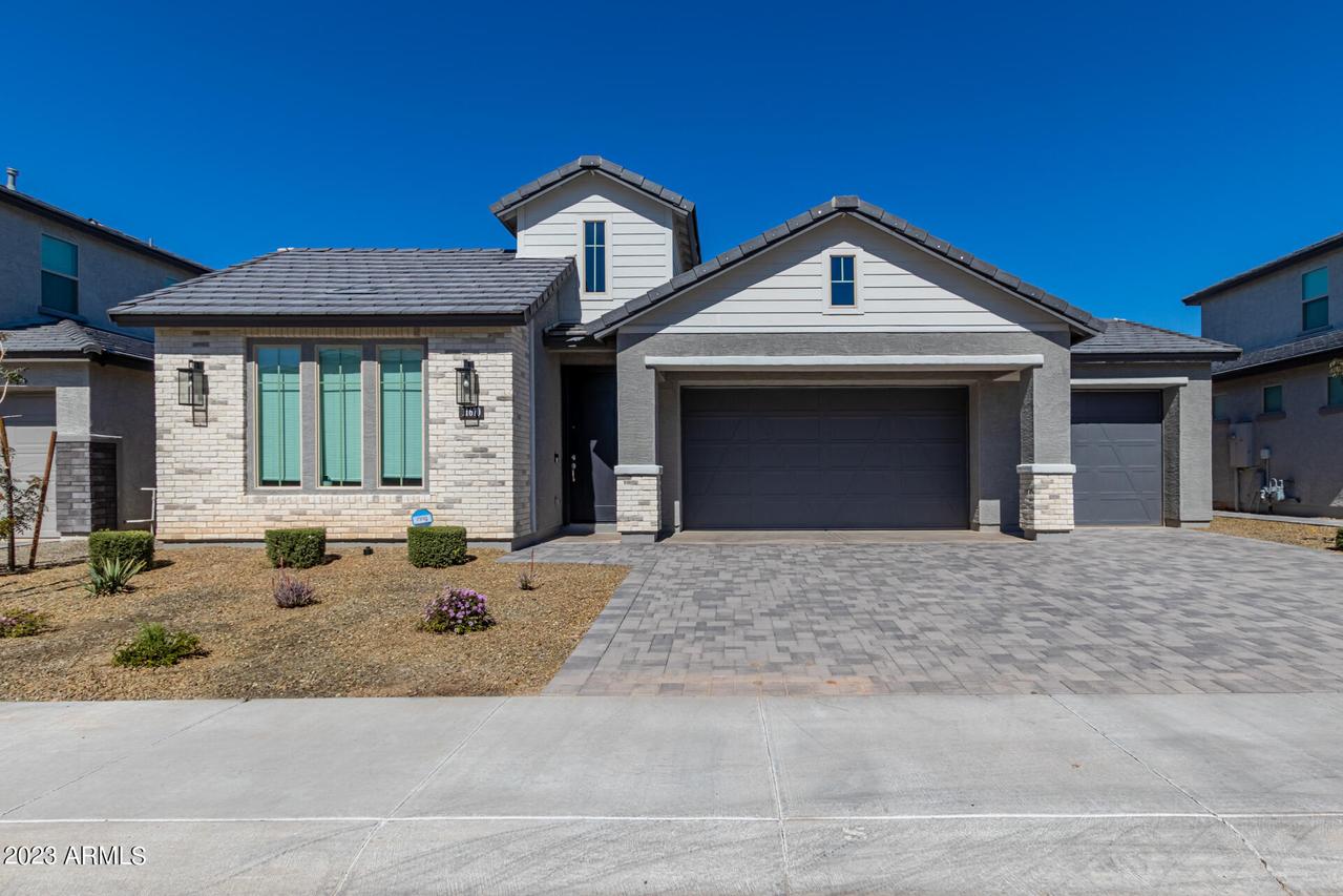 11670 W Parkway Ln., Avondale, AZ 85323