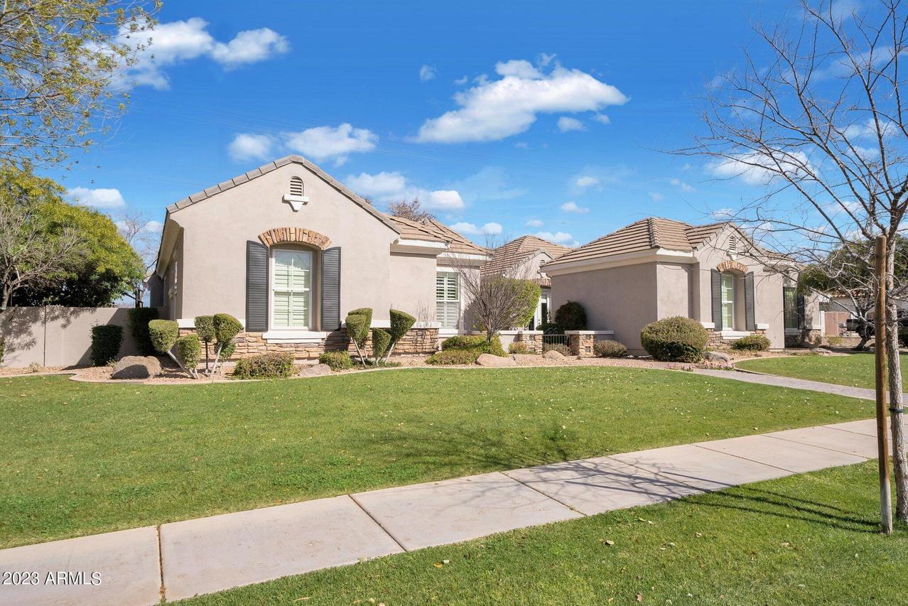 3126 E Vaughn Ave., Gilbert, AZ 85234