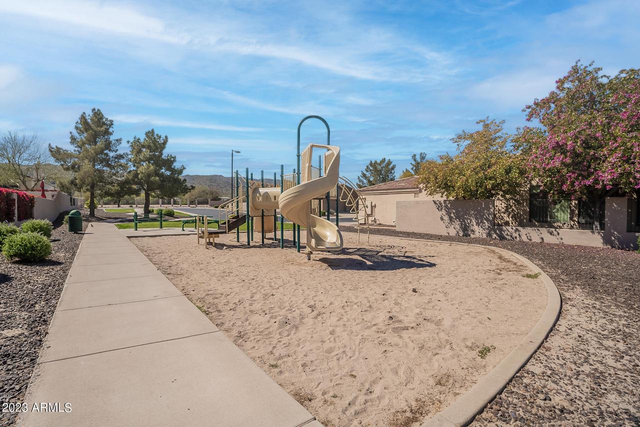2223 E Constance Way, Phoenix, AZ 85042