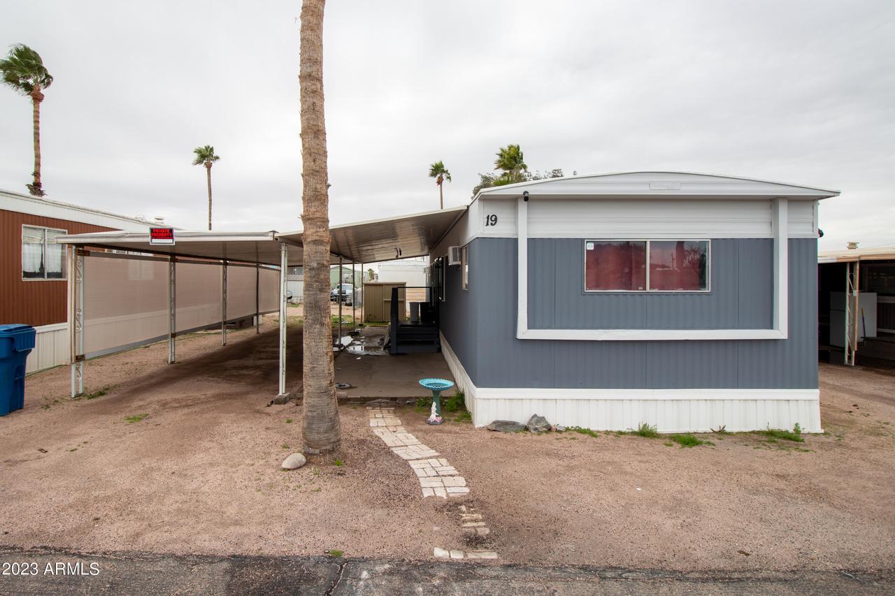 686 N Ocotillo Dr. #19, Apache Junction, AZ 85120