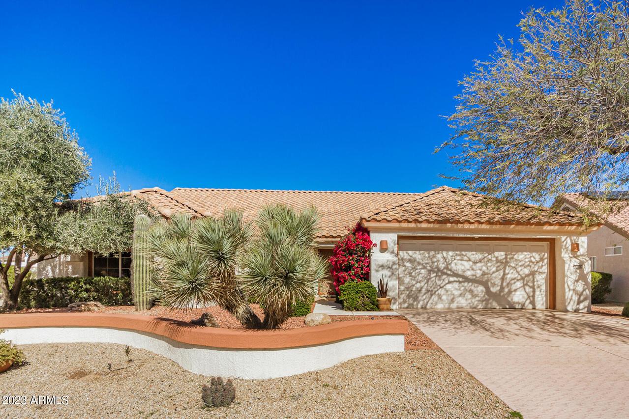 15416 W Blue Verde Dr., Sun City West, AZ 85375