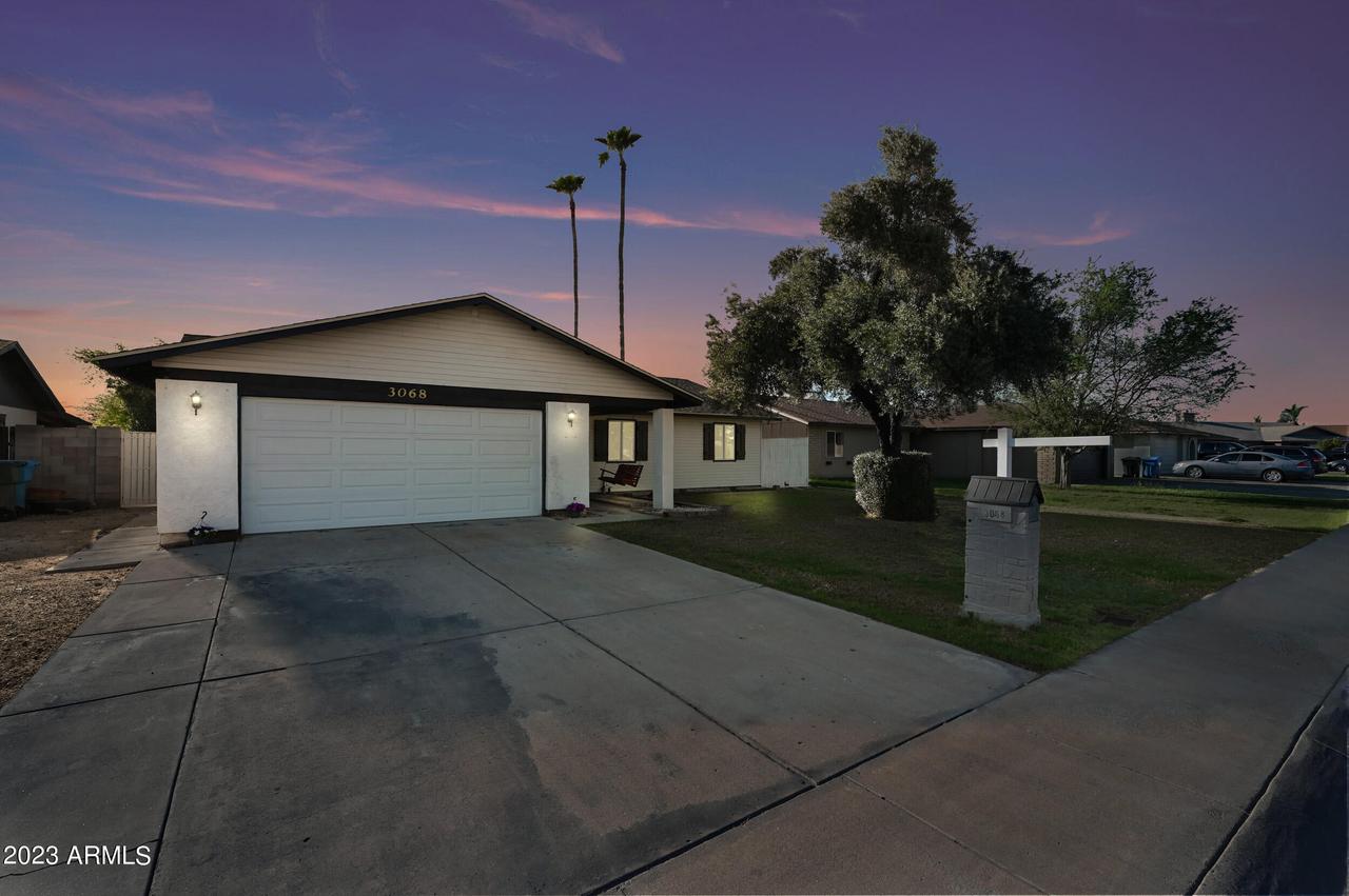 3068 N 90th Ave., Phoenix, AZ 85037