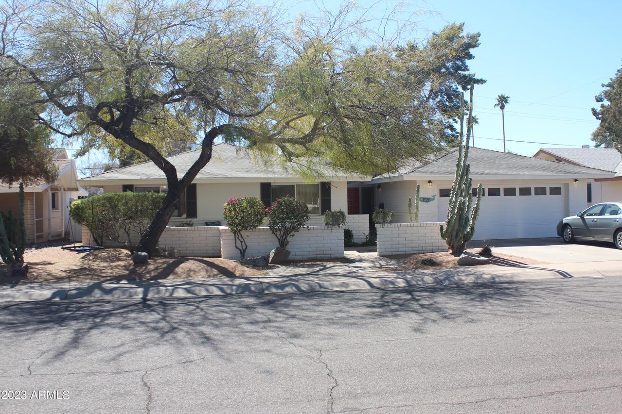 1127 E Geneva Dr., Tempe, AZ 85282