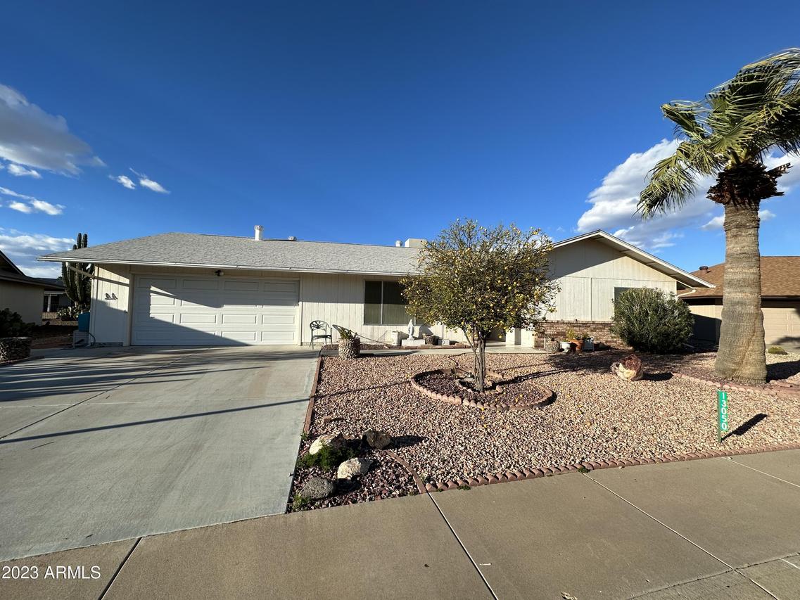13050 W Westgate Dr., Sun City West, AZ 85375