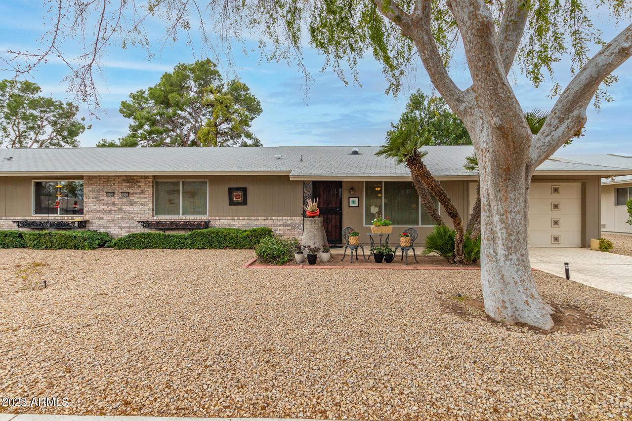 19030 N Lake Forest Dr., Sun City, AZ 85373