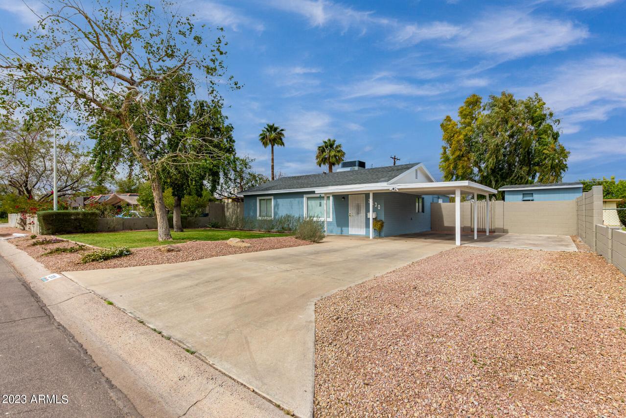 2130 W Minnezona Ave., Phoenix, AZ 85015