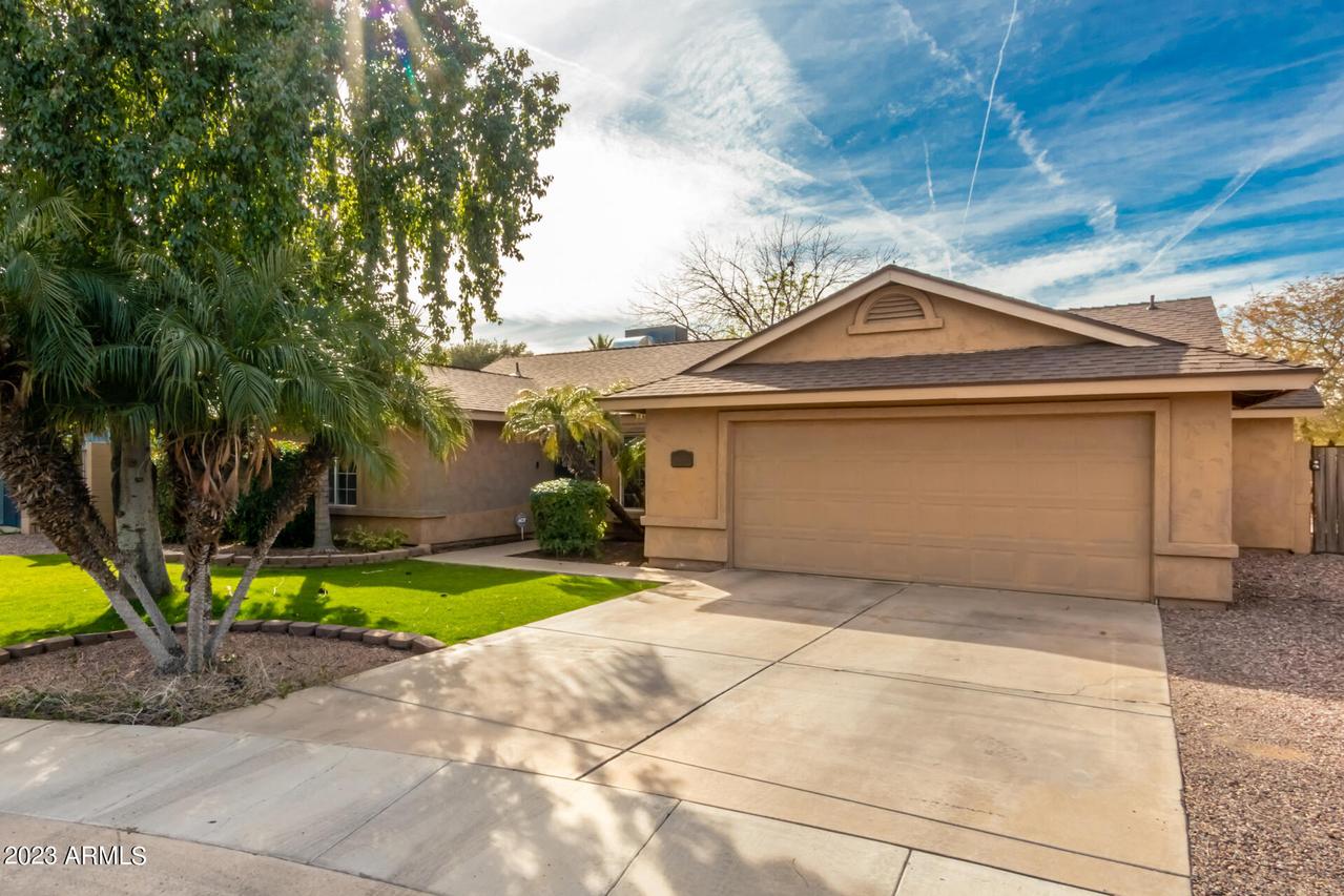 936 N Birch St., Gilbert, AZ 85233