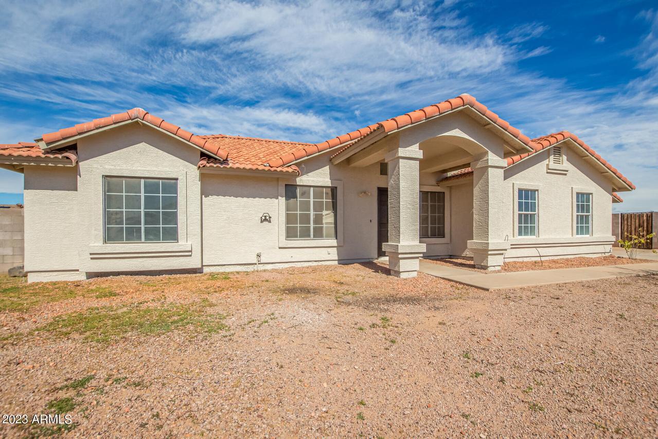 10306 W Midnight Dr., Arizona City, AZ 85123