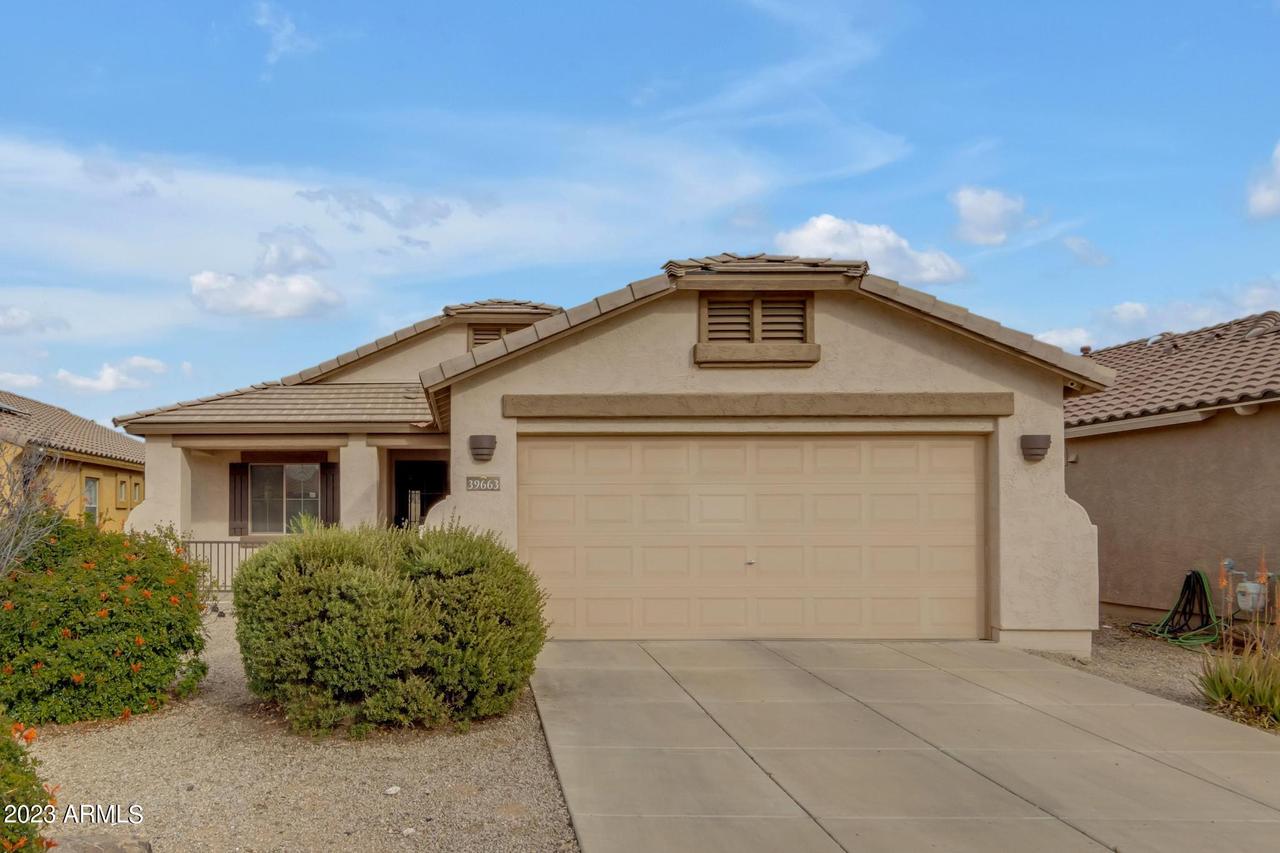 39663 N Zampino St., San Tan Valley, AZ 85140