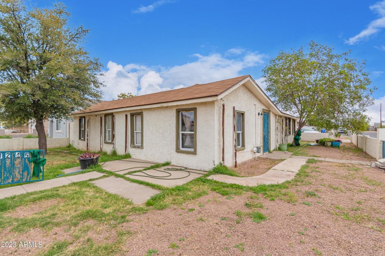 1245 S 13th Ave., Phoenix, AZ 85007
